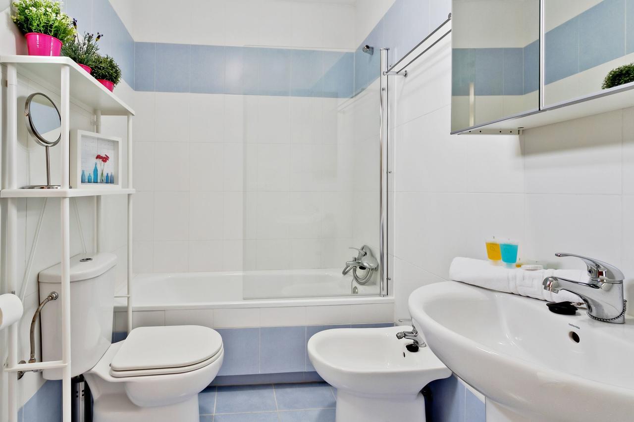 Апартаменти Del Parque Flats - Ollerias Duplex Малага Екстер'єр фото